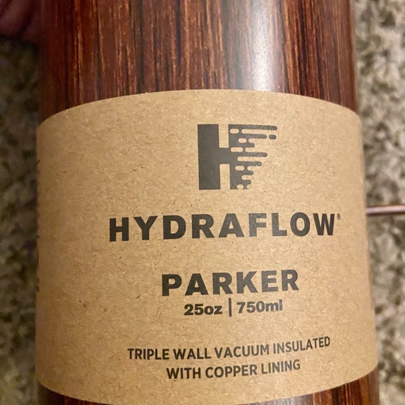 Brand New Mug… keeps drinks cold and hot for hours! - Picture 2 of 3